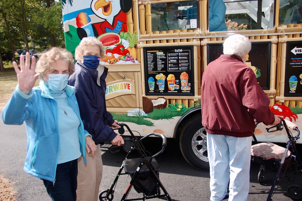 senior residents at kona ice truck