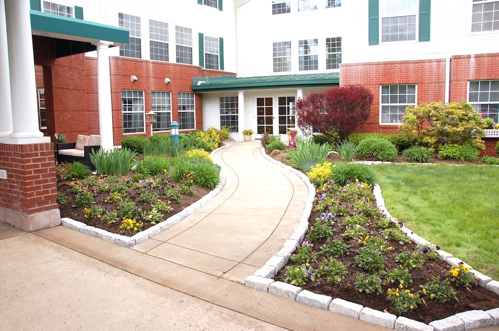 arbors of hop brook outdoor walkway